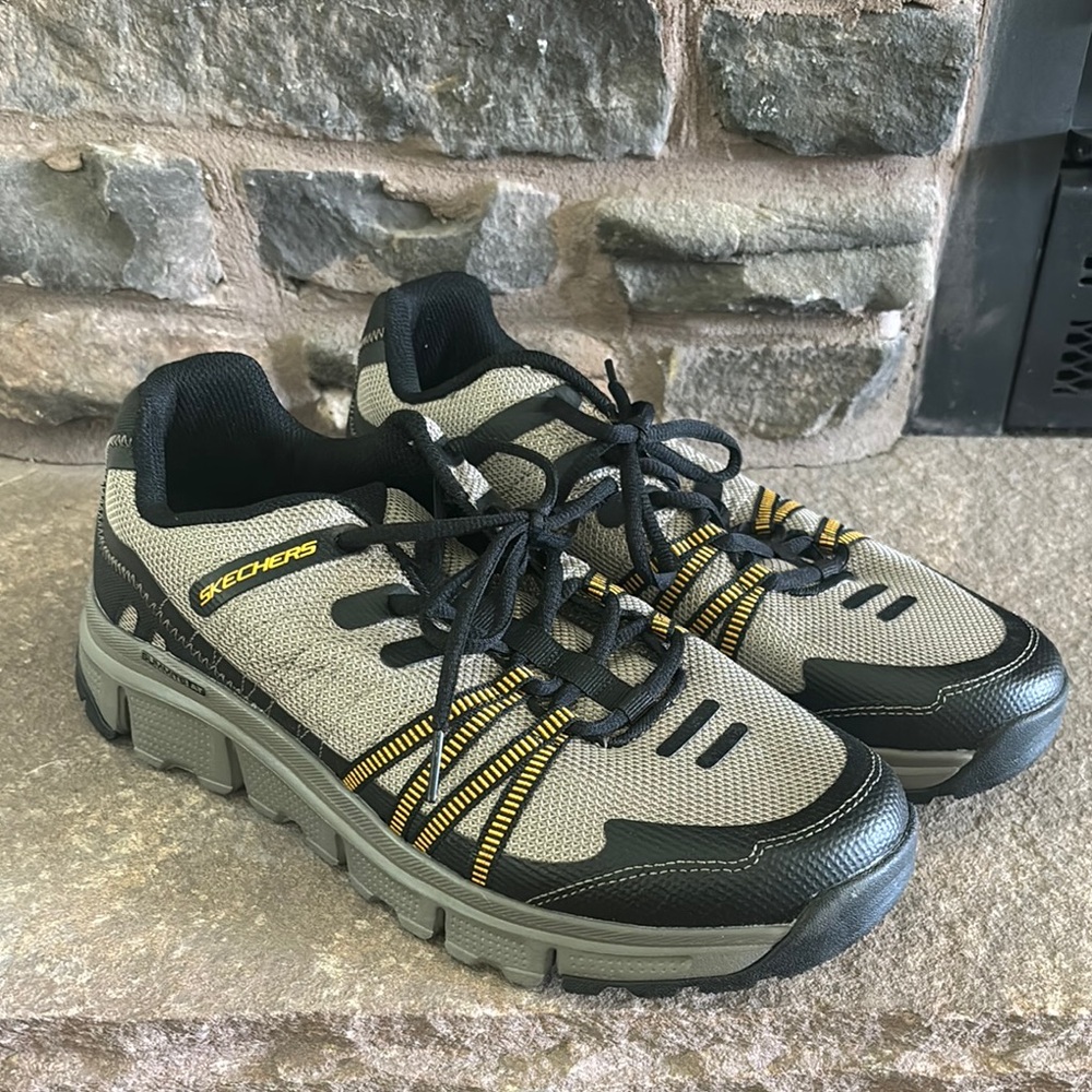 Sketchers Shoes